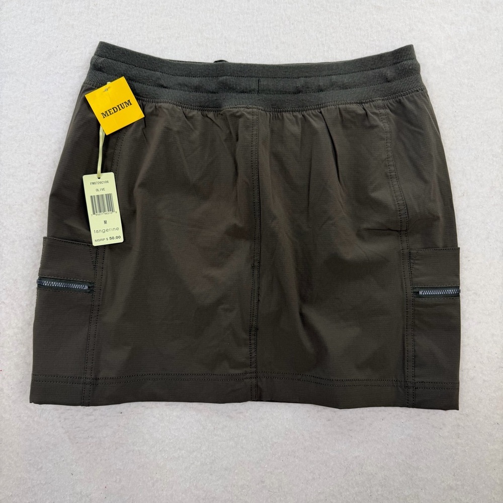 NWT Tangerine Active Cargo Skirt Skort Olive Green Size Medium - Picture 9 of 9